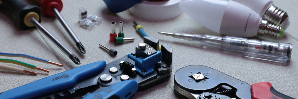 Electronic shop equipments shown scattered
